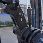 Electric Counterbalance Forklift 3000-4000kgs Four Wheels - Image 3