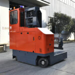 Stand-on Electric Multi-directional Forklift  3000kgs - Image 3