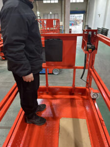 Electric Scissor Lift 4.5m | Mini Scissor Lift & Aerial Work Platform 3