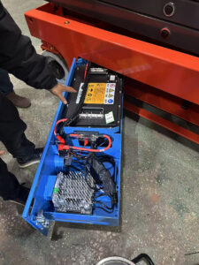 Electric Scissor Lift 4.5m | Mini Scissor Lift & Aerial Work Platform 4